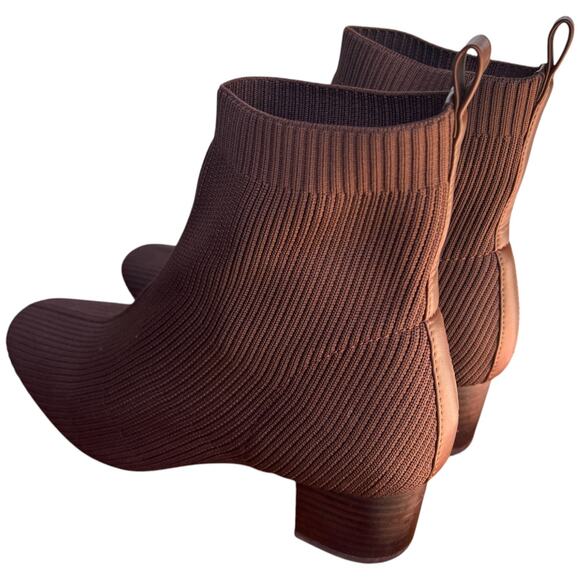 Joie x Revolve Neely Women's Sz 7.5 Knit Block Heel Ribbed Brown Bootie Pull On - Picture 3 of 11